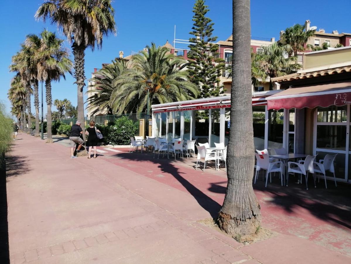 Apartamento Urbanizacion Alcaudon Isla Canela 1A Linea De Playa Luaran gambar
